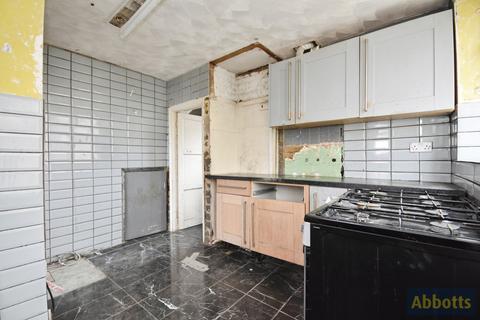 4 bedroom semi-detached house for sale, Lambeth Road, Benfleet, Essex, SS7