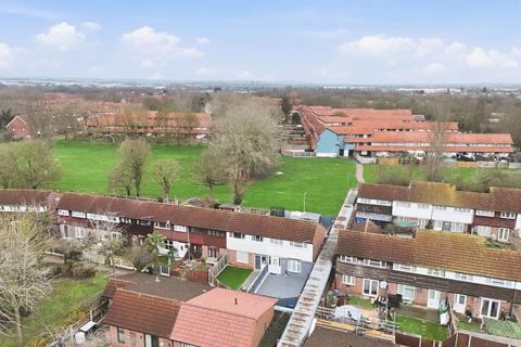 2 bedroom terraced house for sale, Parkside, Basildon, SS13 1NL
