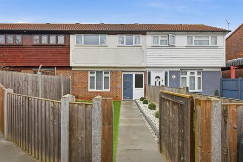 2 bedroom terraced house for sale, Parkside, Basildon, SS13 1NL