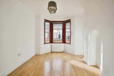3 bedroom terraced house for sale, Norfolk Road, East Ham, London, E6