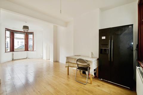 3 bedroom terraced house for sale, Norfolk Road, East Ham, London, E6