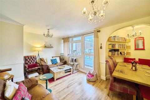 3 bedroom maisonette for sale, Gough Walk, London, E14