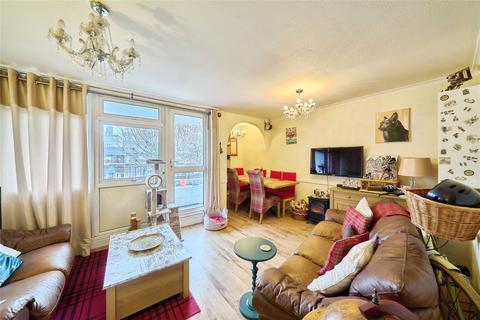 3 bedroom maisonette for sale, Gough Walk, London, E14