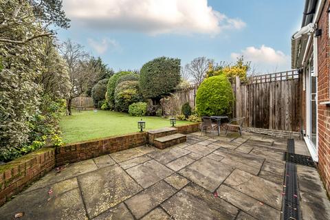 3 bedroom end of terrace house for sale, Kings Avenue, Bromley