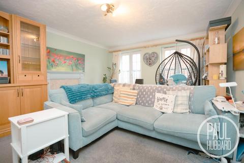 4 bedroom semi-detached house for sale, Dorley Dale, Carlton Colville, NR33