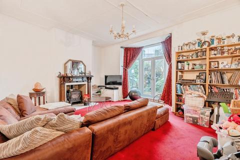5 bedroom end of terrace house for sale, Manchester Road, Burnley, Lancashire, BB11