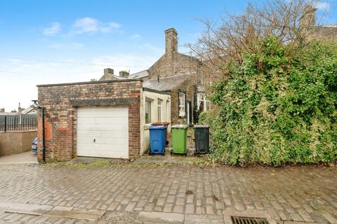 5 bedroom end of terrace house for sale, Manchester Road, Burnley, Lancashire, BB11