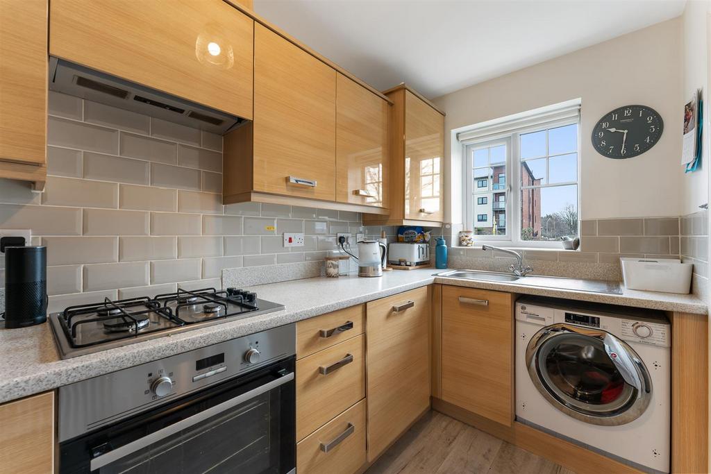 75 LAYTON WAY-13.jpg