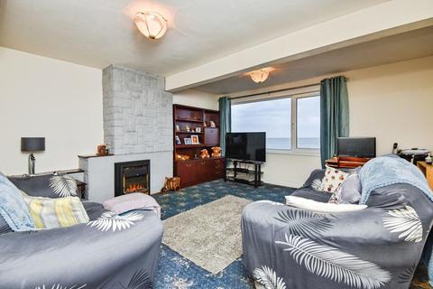 2 bedroom flat for sale, Sandylands Promenade, Heysham, Morecambe, Lancashire, LA3