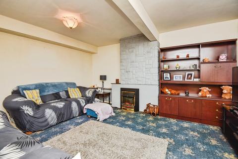 2 bedroom flat for sale, Sandylands Promenade, Heysham, Morecambe, Lancashire, LA3