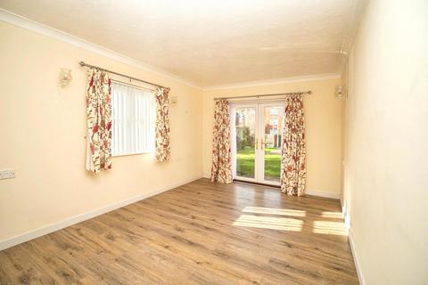 2 bedroom flat for sale, Stavordale Road, Weymouth, Dorset, DT4