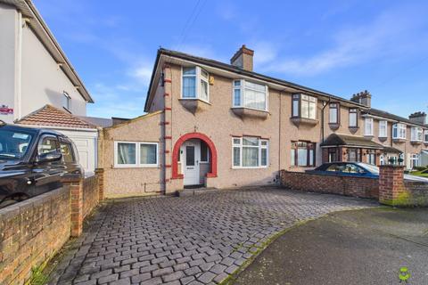 4 bedroom semi-detached house for sale, Preston Drive, Bexleyheath, Kent, DA7