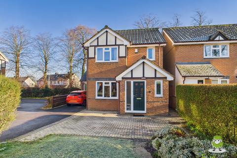 3 bedroom detached house for sale, St. Thomas Close, Basingstoke, Hampshire, RG21