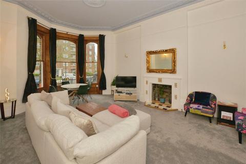2 bedroom flat for sale, Earls Avenue, Folkestone, Kent, CT20