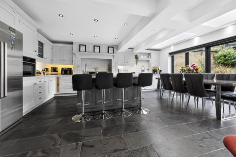 4 bedroom semi-detached house for sale, Wick Avenue, St. Albans, AL4