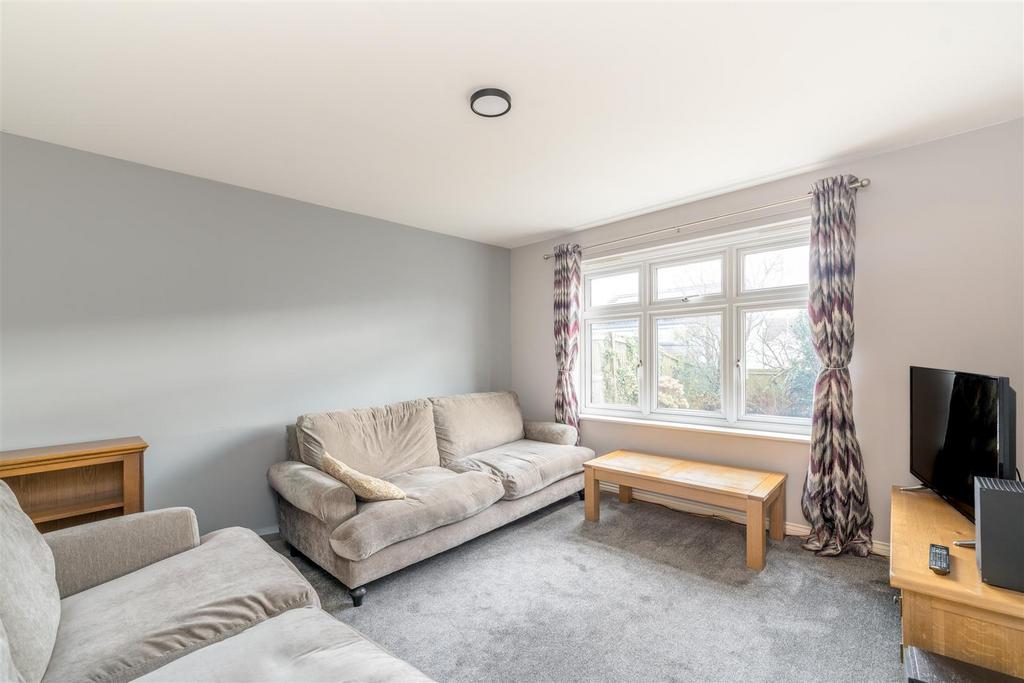61 hallydown crescent-06.jpg