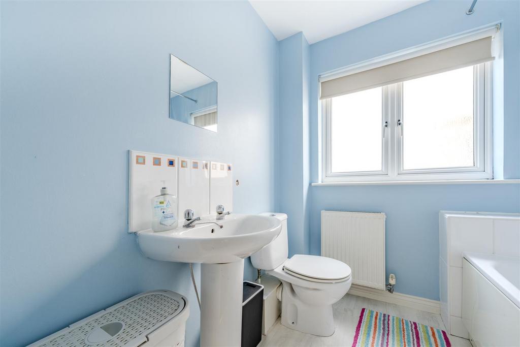 61 hallydown crescent-12.jpg