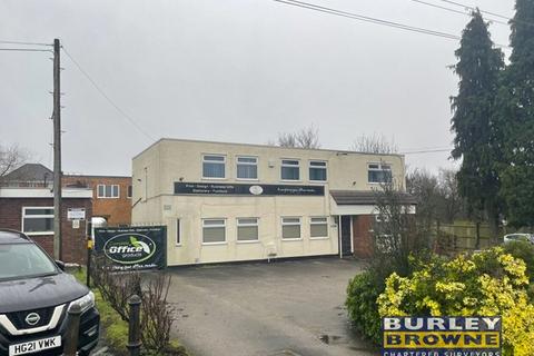 Industrial development to rent, 300-304 Aldridge Rd Streetly B74 2DU