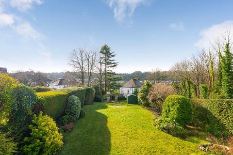 undefined, Downs Court Road, Purley CR8