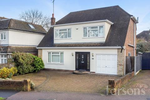 4 bedroom detached house for sale, Friars Avenue, Shenfield, CM15