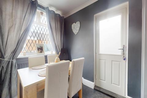 3 bedroom end of terrace house for sale, Coleridge Avenue, South Shields, NE33 3HB