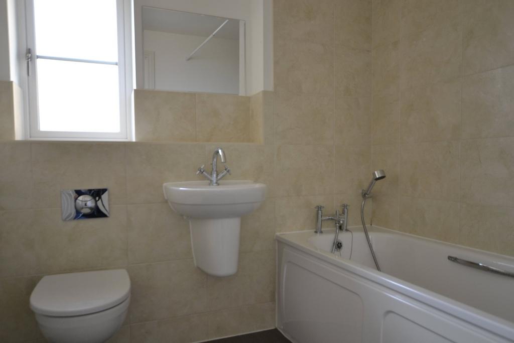 Main Bathroom