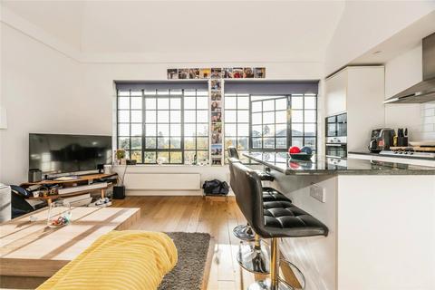 High Street, Esher, Surrey, KT10