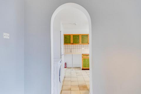 2 bedroom flat for sale, Waterloo Road, Penylan, Cardiff