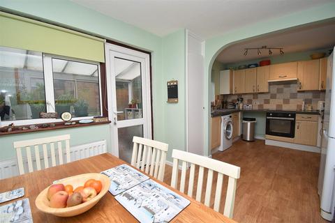 4 bedroom terraced house for sale, Jubilee Rise, Danbury