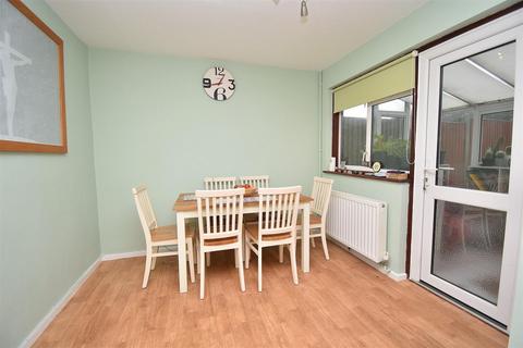 4 bedroom terraced house for sale, Jubilee Rise, Danbury