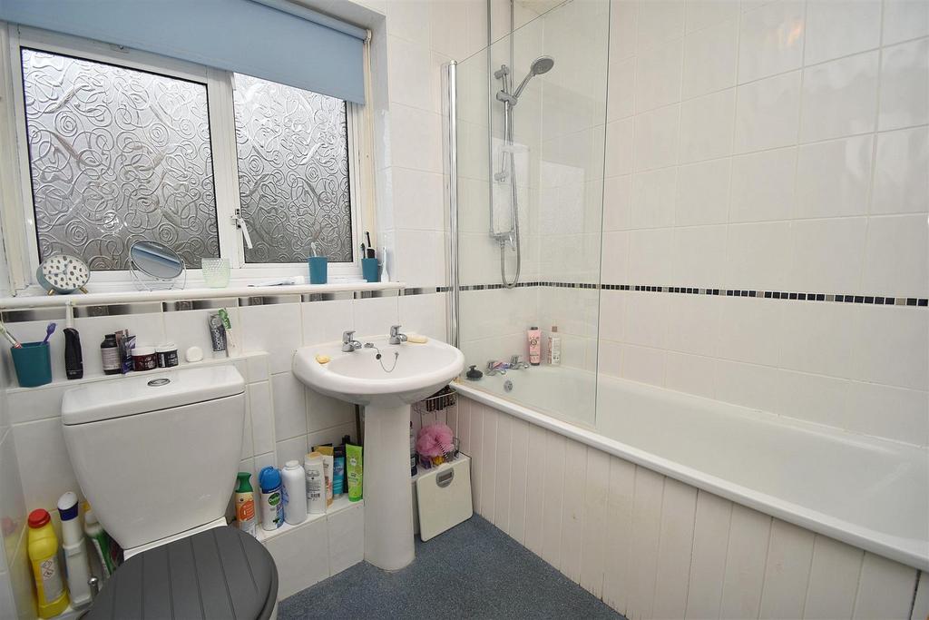 Bathroom.JPG