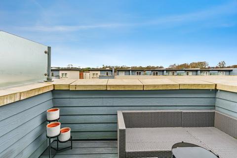 undefined, Canalside, Redhill, Surrey, RH1