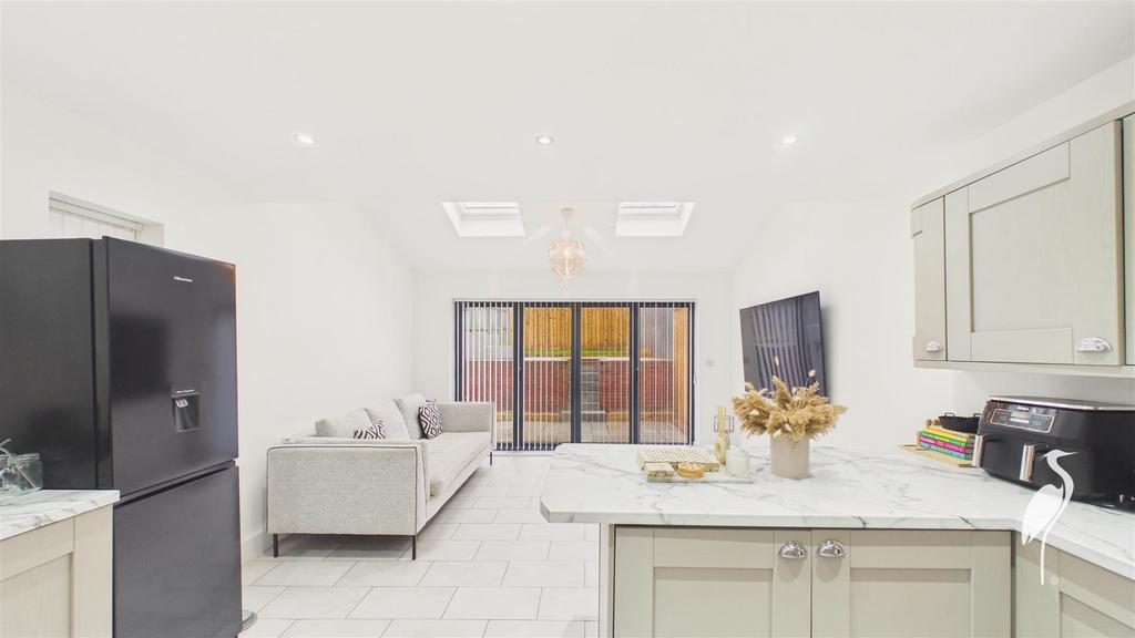 Kitchen/Living Area