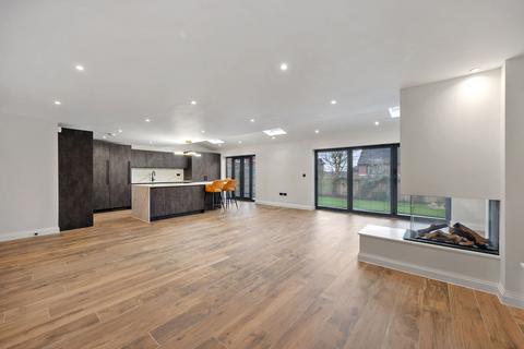 undefined, Poynt Chase, Worsley, M28