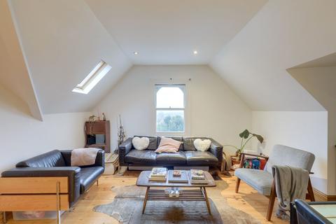 2 bedroom flat for sale, Marmora Road, London, SE22