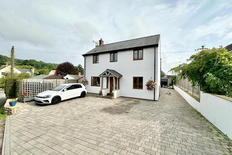undefined, Chessgrove Lane, Longhope GL17