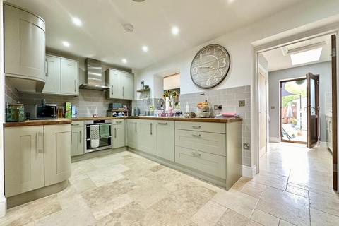 undefined, Chessgrove Lane, Longhope GL17
