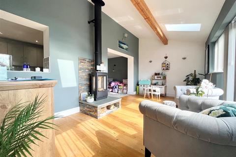 undefined, Chessgrove Lane, Longhope GL17