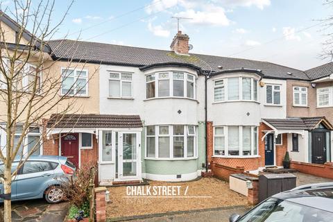 Parkside Avenue, Romford, RM1