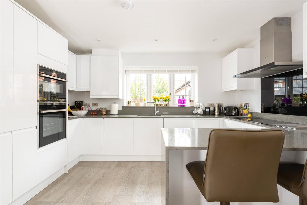 Kitchen/Breakfast