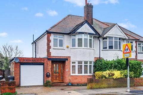 undefined, Gloucester Avenue, Chelmsford CM2