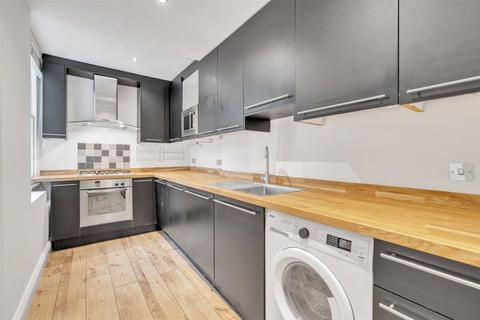 2 bedroom flat to rent, Queen's Gate Gardens, London, SW7