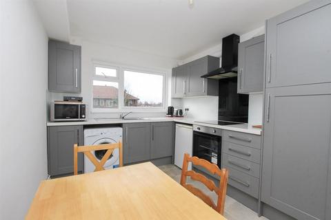1 bedroom flat for sale, Croydon Road, Wallington SM6