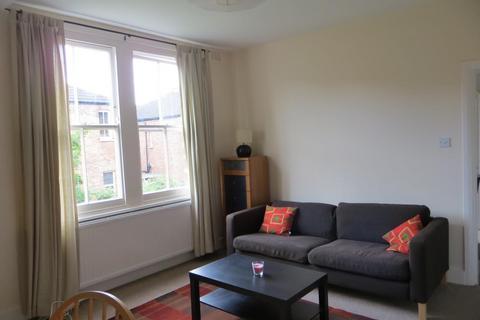 1 bedroom flat to rent, Walm Lane, London