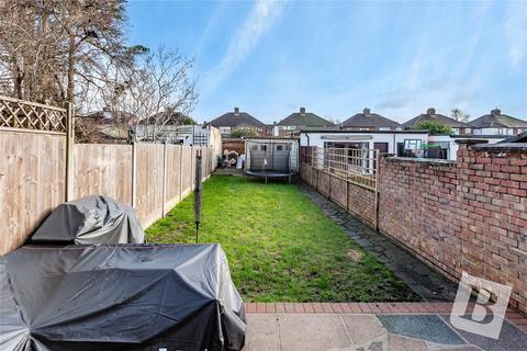 3 bedroom terraced house for sale, Laburnum Avenue, Hornchurch, RM12