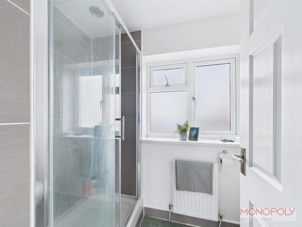 En suite shower room