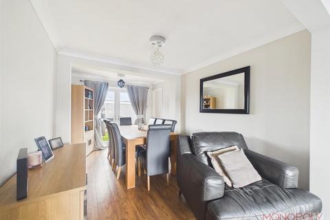 4 bedroom detached house for sale, Denbigh Close, Wrexham