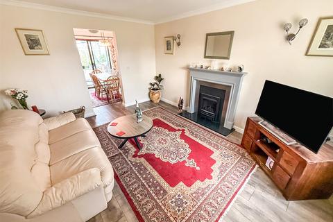 3 bedroom detached house for sale, Overton Road, St. Martins