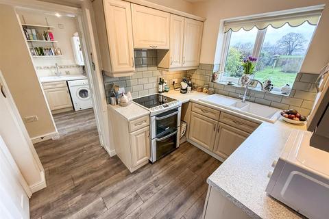 3 bedroom detached house for sale, Overton Road, St. Martins