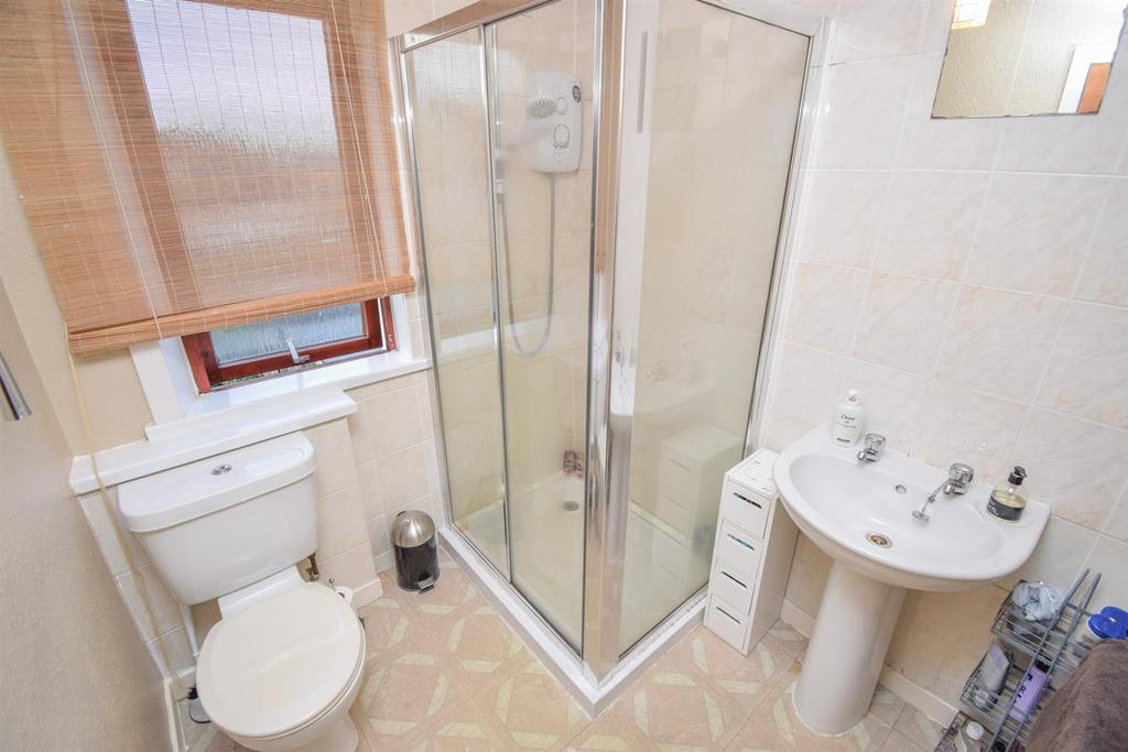 SHOWER ROOM-2.jpg